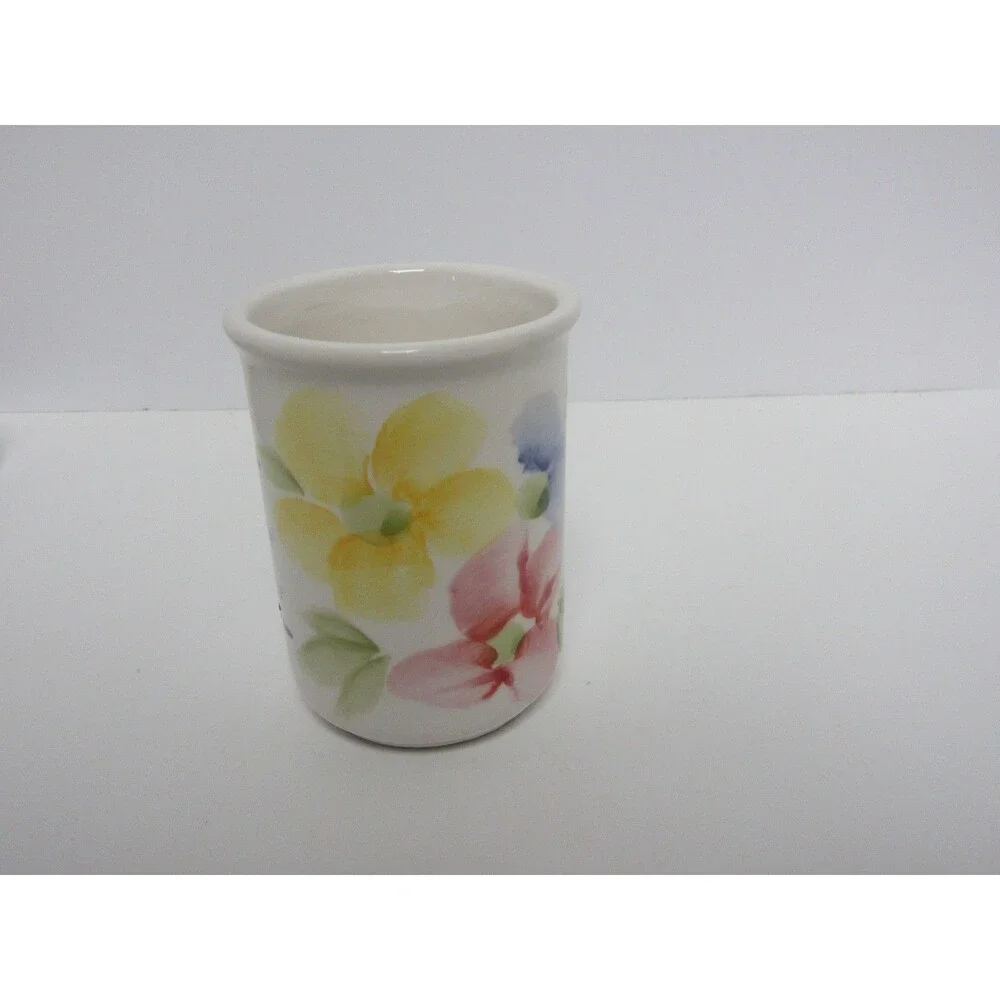 4 pc  Hand Decorated Soap Dispenser Toothbrush holder cup & Soap Dish  Taiwan